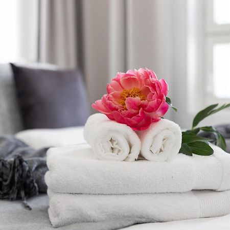 רובניימי Arctic Penthouse City Suite מראה חיצוני תמונה