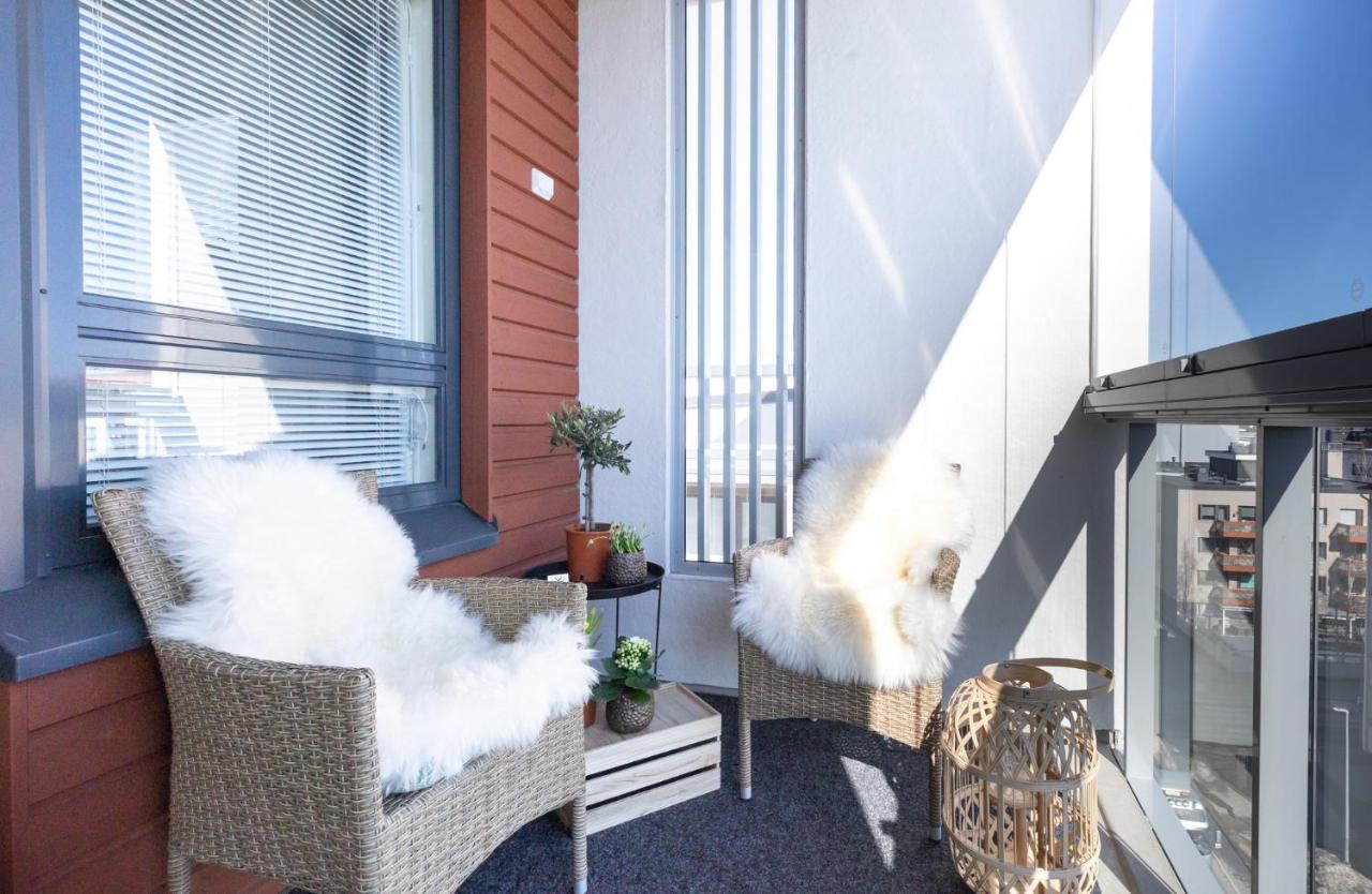 רובניימי Arctic Penthouse City Suite מראה חיצוני תמונה