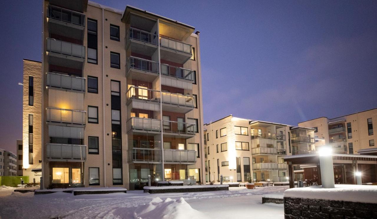רובניימי Arctic Penthouse City Suite מראה חיצוני תמונה